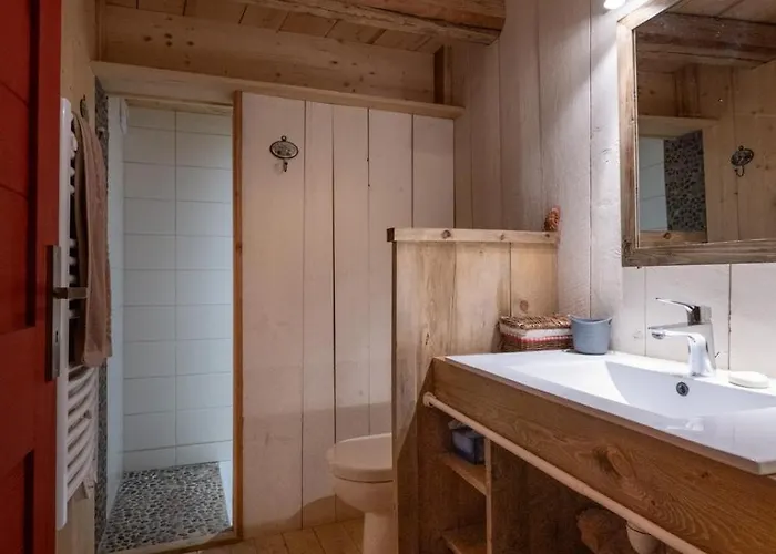 Meme Dans Les Orties シャレー ラ・プラーニュ