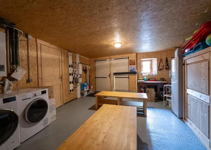 Meme Dans Les Orties シャレー *